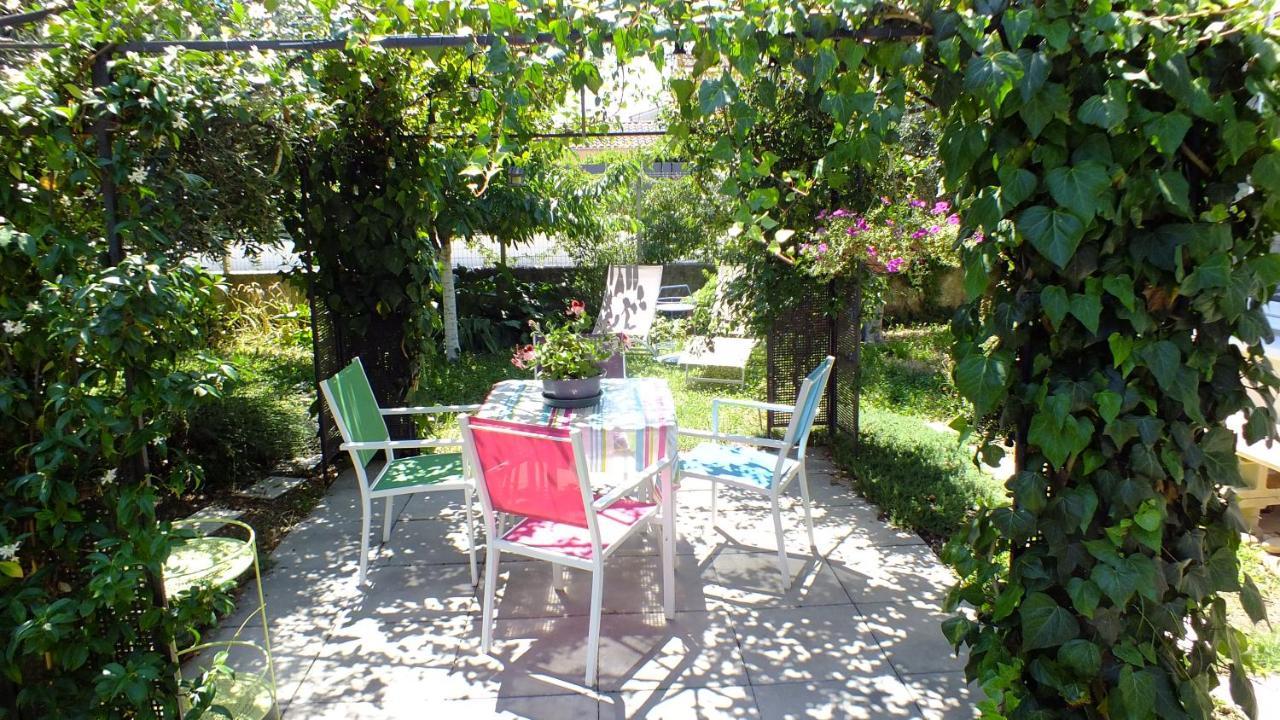 Vila La Maison Sous L'Olivier Morieres-les-Avignon Exteriér fotografie